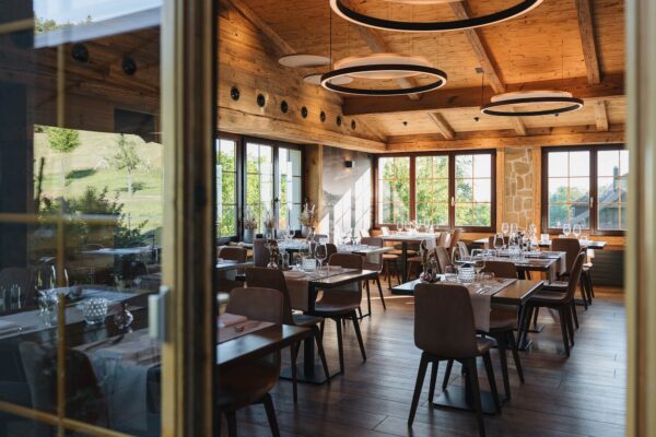 restaurant44
